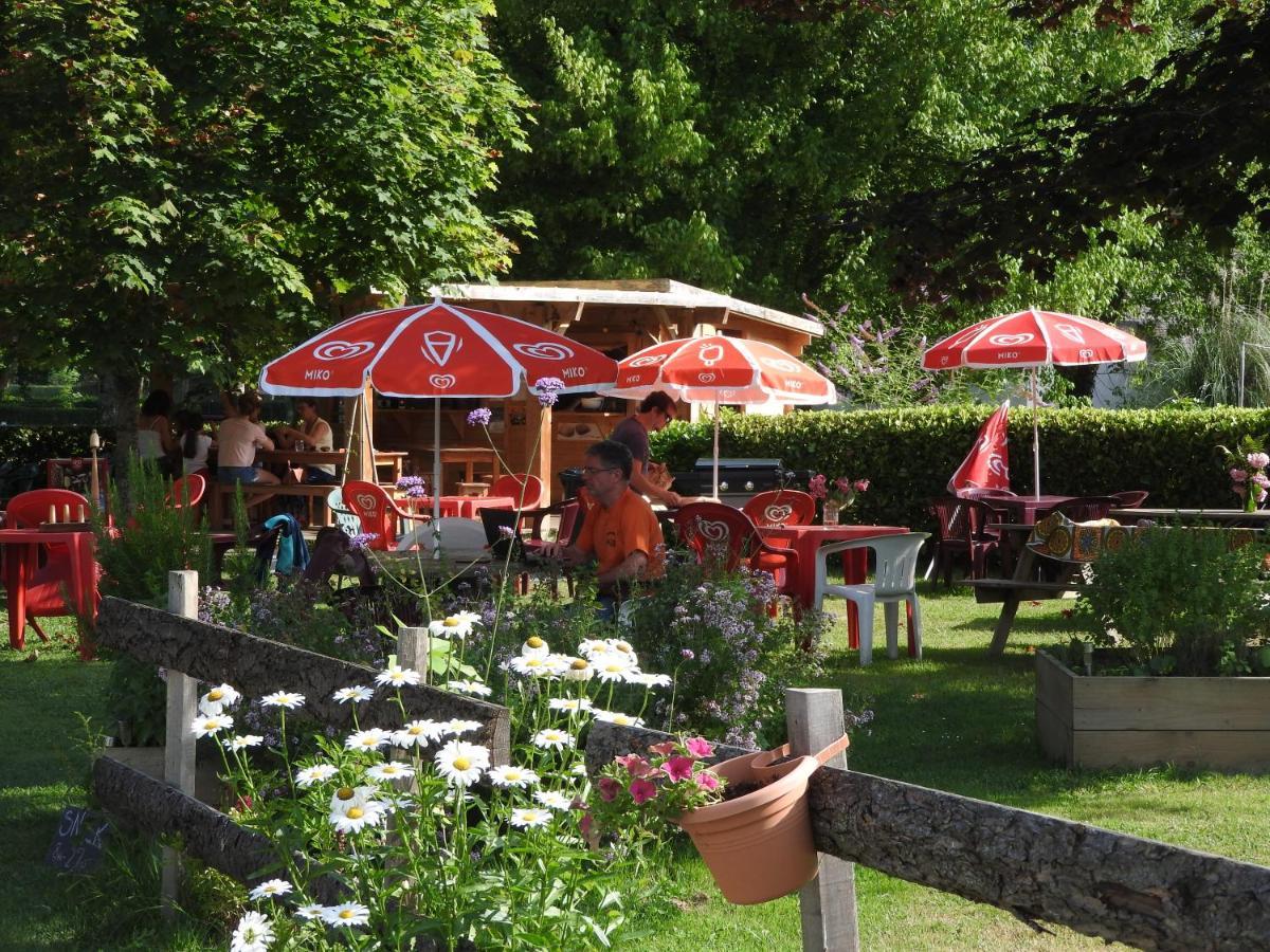 Camping Le Saillet Lestelle-Betharram Екстер'єр фото
