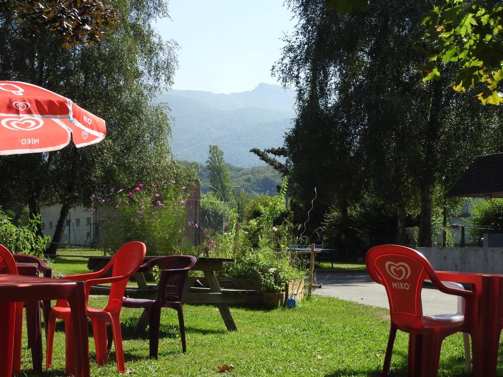 Camping Le Saillet Lestelle-Betharram Екстер'єр фото